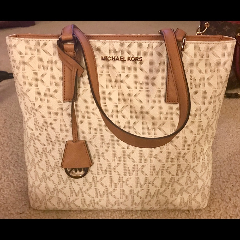 Michael Kors vanilla jet set tote